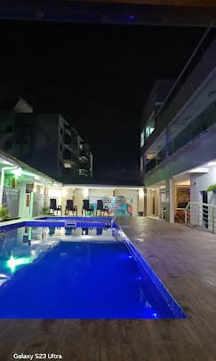 Lounge Exterior